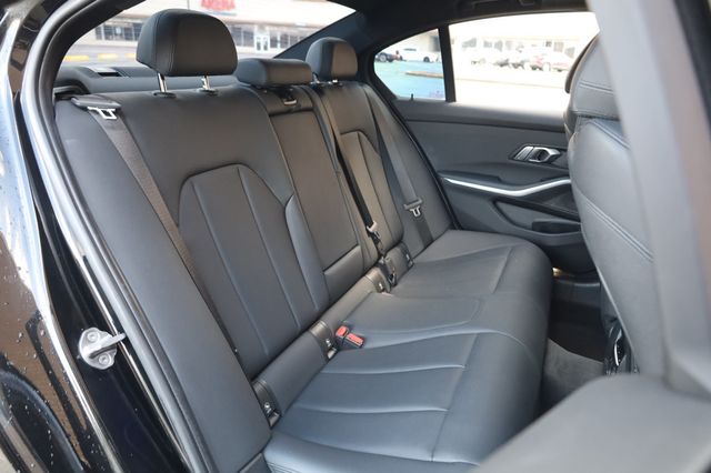 2019 BMW 3 Series 330i - 22972437 - 20