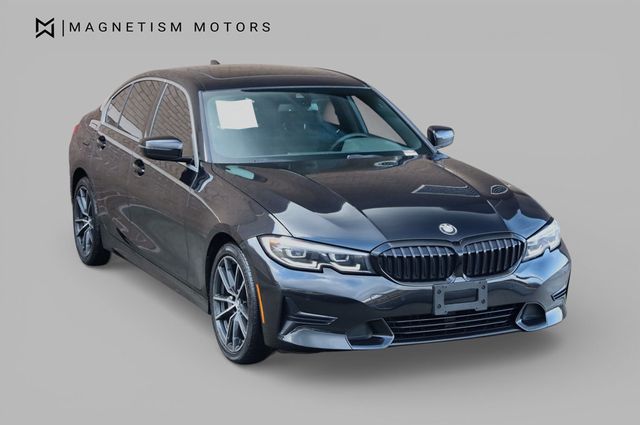 2019 BMW 3 Series 330i - 22972437 - 3