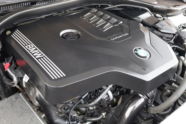 2019 BMW 3 Series 330i - 22972438 - 10