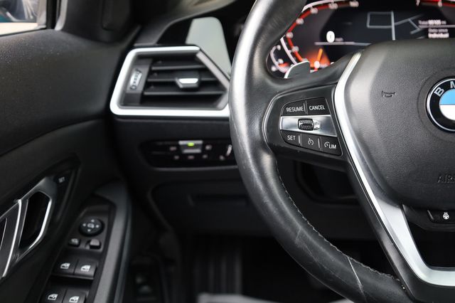 2019 BMW 3 Series 330i - 22972438 - 31