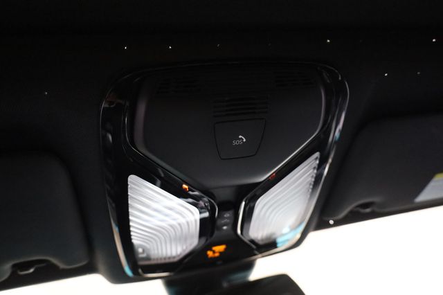 2019 BMW 3 Series 330i - 22972438 - 35