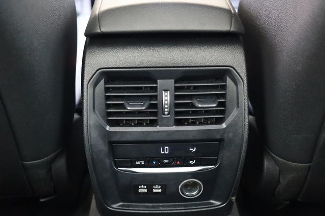 2019 BMW 3 Series 330i - 22972438 - 36