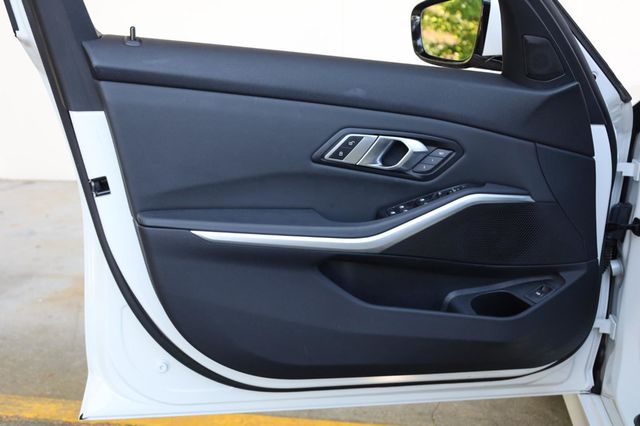 2019 BMW 3 Series 330i - 23015939 - 12