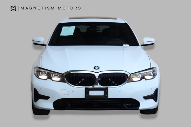 2019 BMW 3 Series 330i - 23015939 - 4