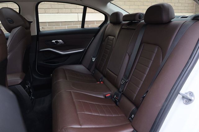 2019 BMW 3 Series 330i - 23093849 - 21