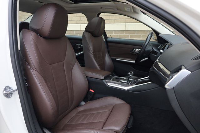 2019 BMW 3 Series 330i - 23093849 - 27