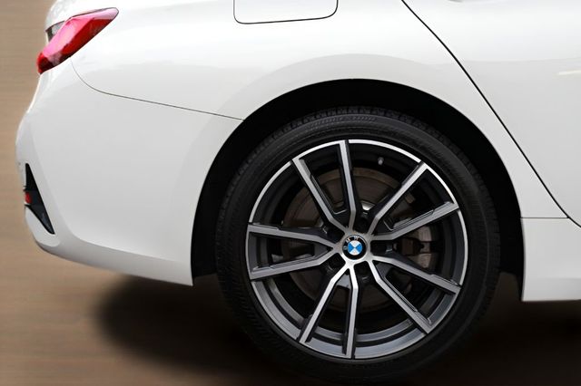 2019 BMW 3 Series 330i - 23038547 - 11