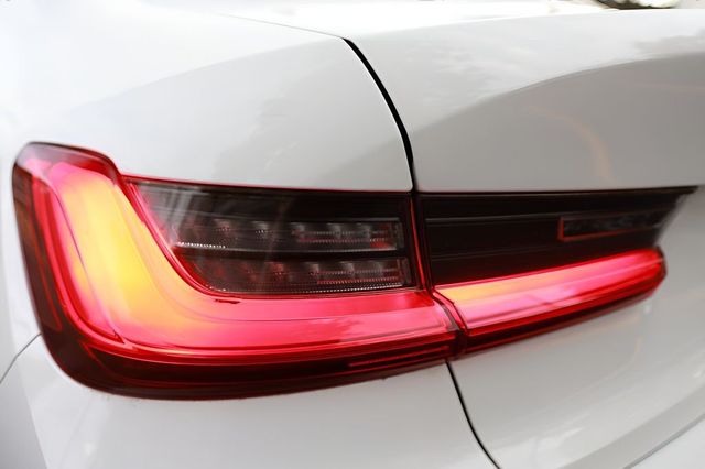 2019 BMW 3 Series 330i - 23038547 - 26