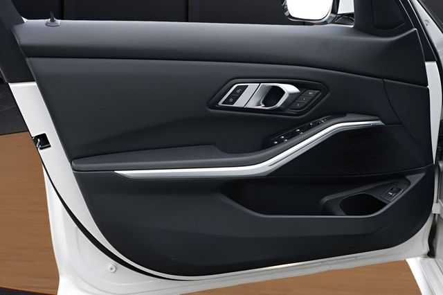 2019 BMW 3 Series 330i - 23038547 - 28