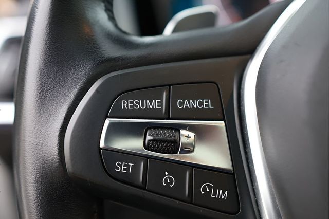 2019 BMW 3 Series 330i - 23038547 - 43