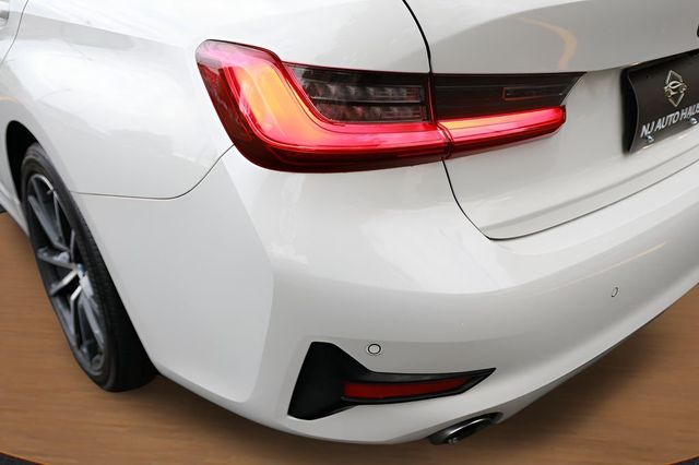 2019 BMW 3 Series 330i - 23038547 - 7