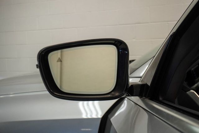 2019 BMW 3 Series 330i - 23045878 - 37