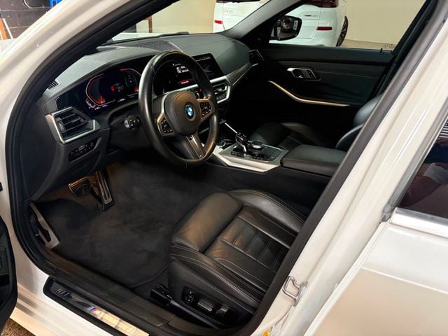 2019 BMW 3 Series 330i - 23058341 - 3