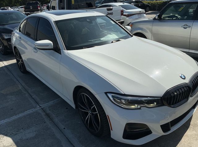 2019 BMW 3 Series 330i - M Sport - 23045519 - 3