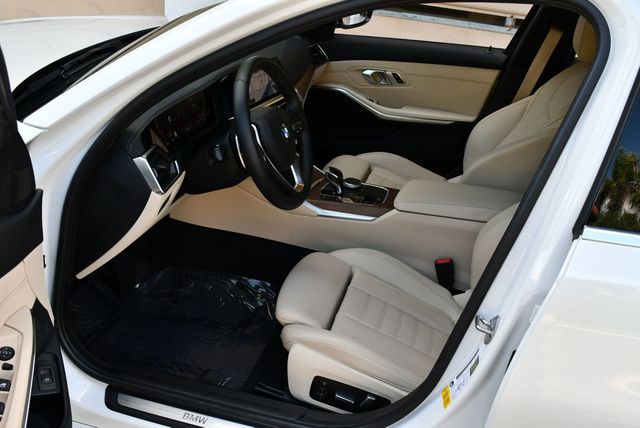 2019 BMW 3 Series 330i Sedan W/Luxury and Convenience Packages - 23072047 - 35