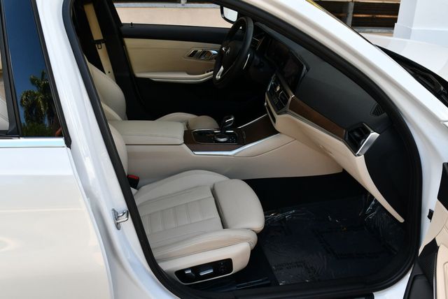 2019 BMW 3 Series 330i Sedan W/Luxury and Convenience Packages - 23072047 - 38