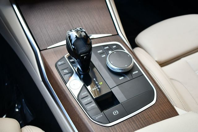 2019 BMW 3 Series 330i Sedan W/Luxury and Convenience Packages - 23072047 - 50
