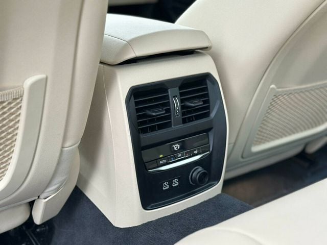 2019 BMW 3 Series 330i xDrive - 22958008 - 18