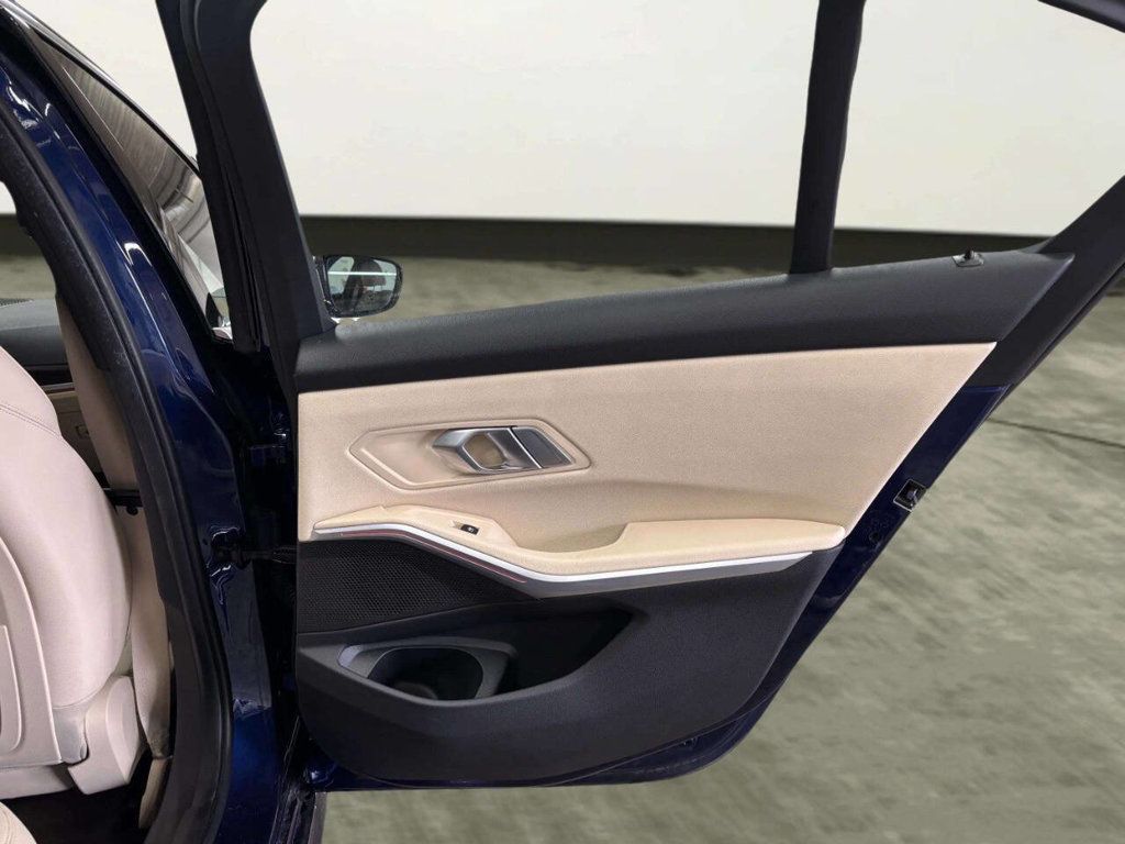2019 BMW 3 Series 330i xDrive - 23014119 - 18