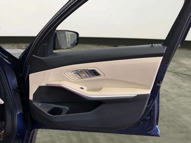 2019 BMW 3 Series 330i xDrive - 23014119 - 20