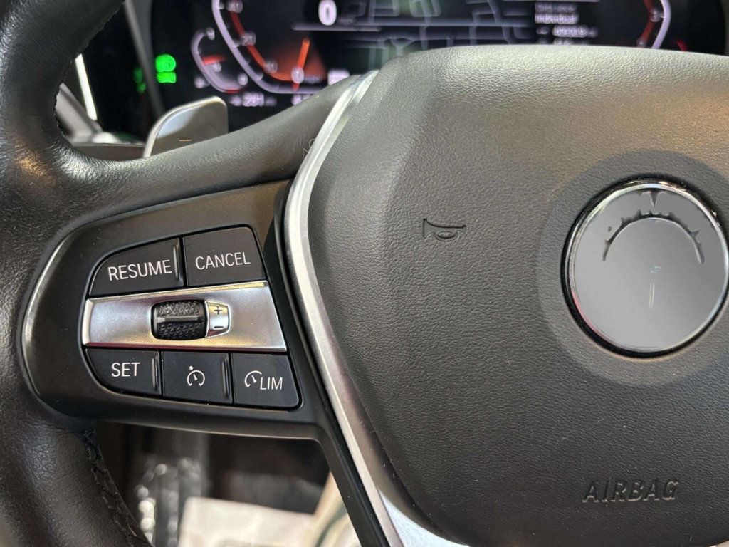 2019 BMW 3 Series 330i xDrive - 23014119 - 32