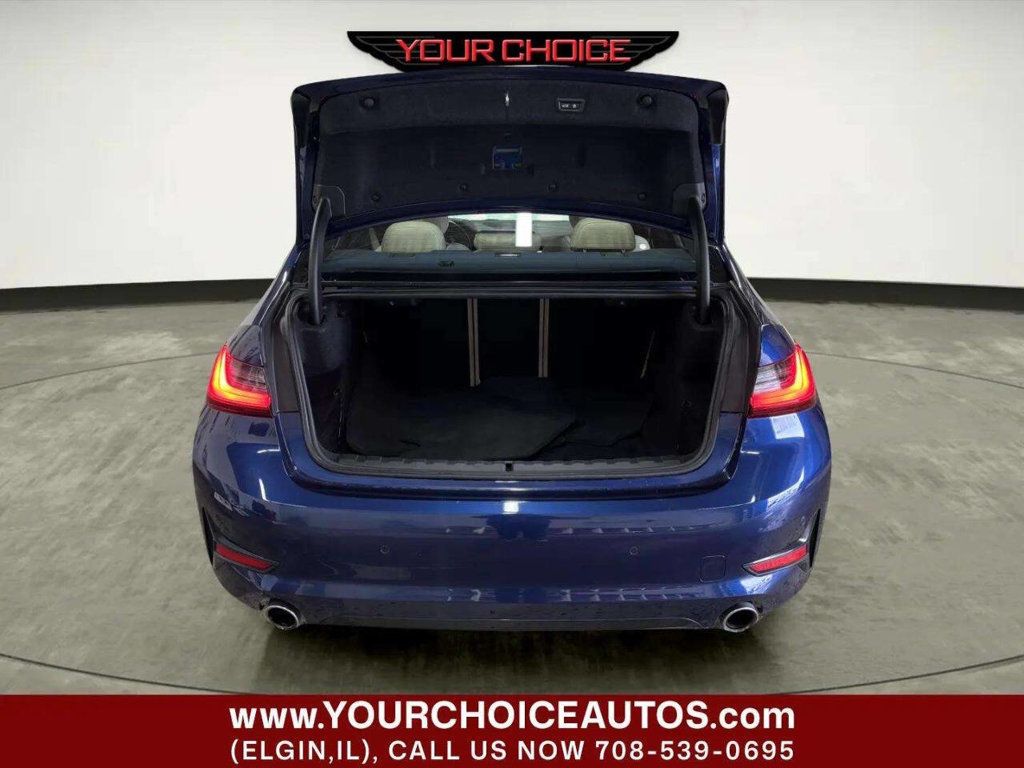 2019 BMW 3 Series 330i xDrive - 23014119 - 4