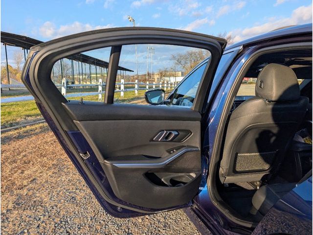 2019 BMW 3 Series 330i xDrive - 22957640 - 9