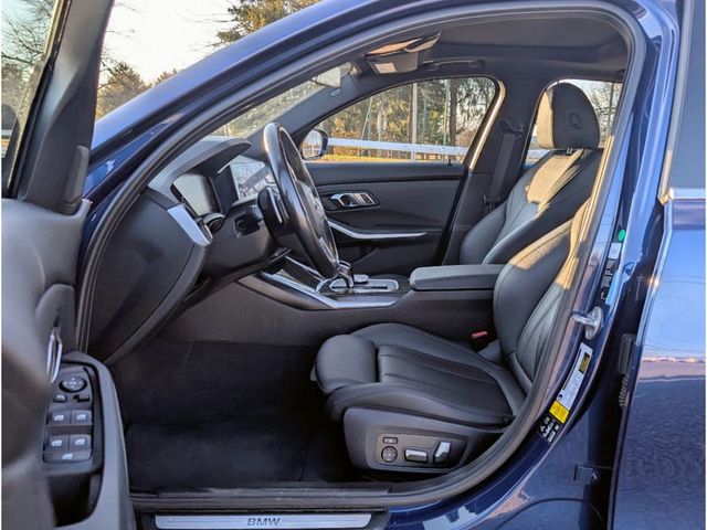 2019 BMW 3 Series 330i xDrive - 22957640 - 13