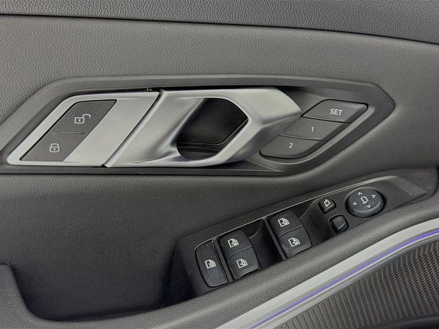 2019 BMW 3 Series 330i xDrive - 22968136 - 18