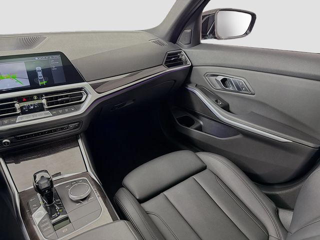 2019 BMW 3 Series 330i xDrive - 22968136 - 24