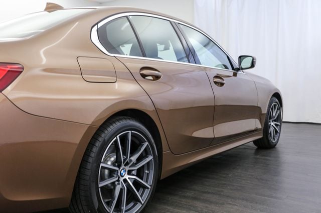 2019 BMW 3 Series 330i xDrive - 23025773 - 32