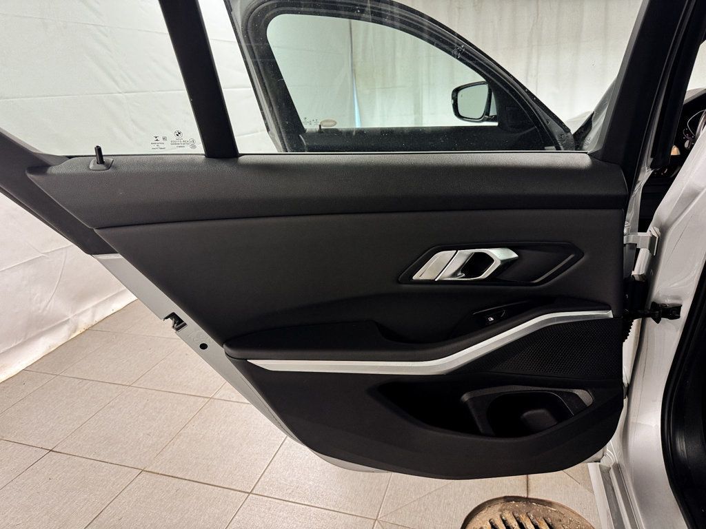 2019 BMW 3 Series 330i XDRIVE AWD PREMIUM - 23090619 - 14