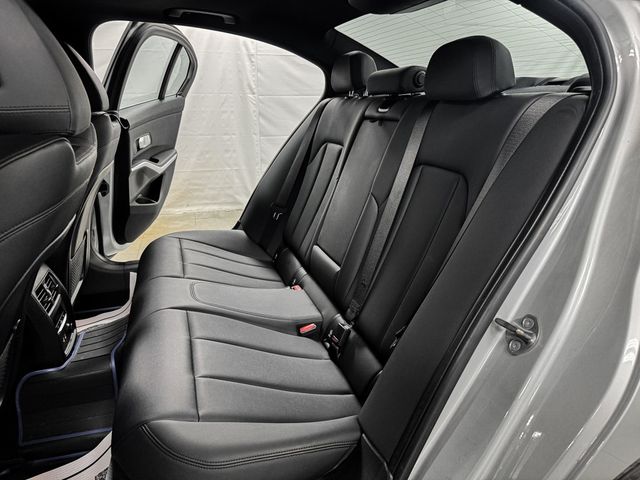 2019 BMW 3 Series 330i XDRIVE AWD PREMIUM - 23090619 - 8