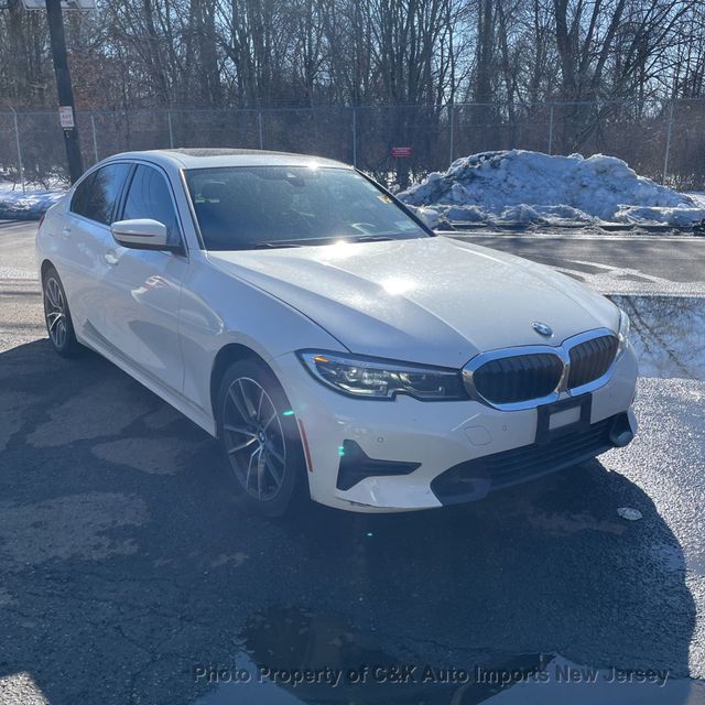 2019 BMW 3 Series 330i xDrive,NAV, HEADS UP DISPLAY,ROOF, - 22984965 - 3