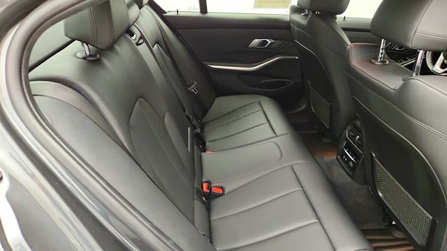2019 BMW 3 Series 330i xDrive w/ Driving Assist Pro & Convenience Pkg - 23048756 - 22