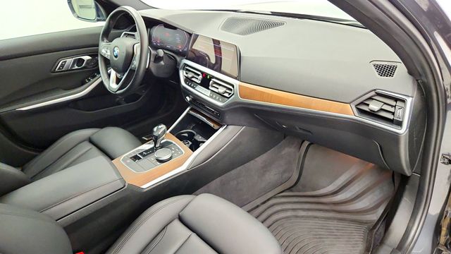 2019 BMW 3 Series 330i xDrive w/ Driving Assist Pro & Convenience Pkg - 23048756 - 24