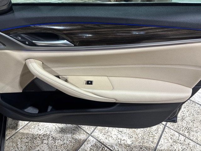 2019 BMW 5 Series 530e iPerformance Plug-In Hybrid - 22976947 - 15