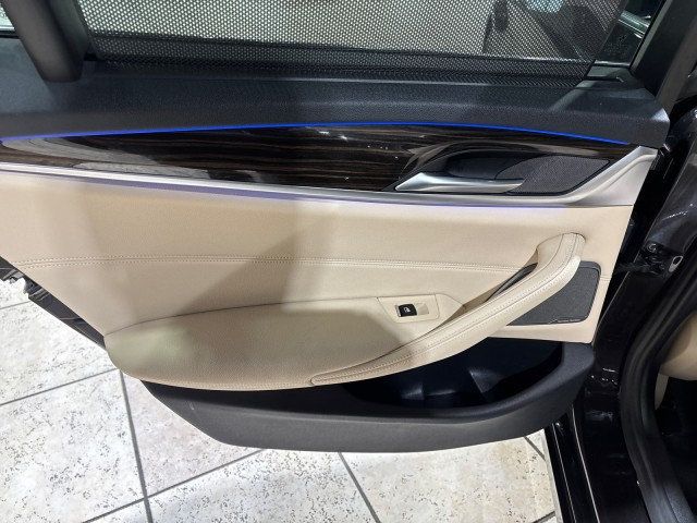 2019 BMW 5 Series 530e iPerformance Plug-In Hybrid - 23067773 - 20