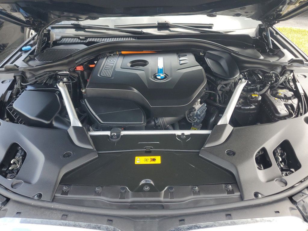 2019 BMW 5 Series 530e iPerformance Plug-In Hybrid - 22421003 - 29