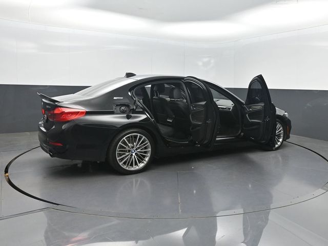 2019 BMW 5 Series 530e iPerformance Plug-In Hybrid - 23040668 - 40