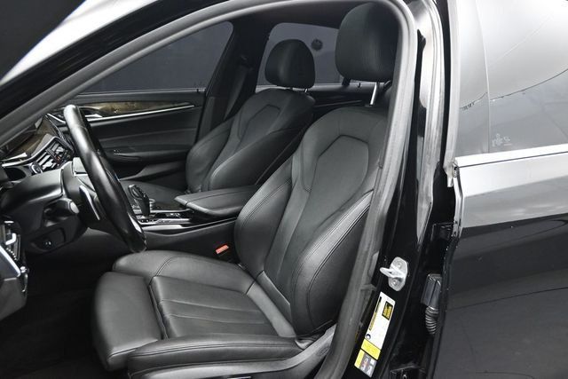 2019 BMW 5 Series 530e iPerformance Plug-In Hybrid - 23040668 - 4