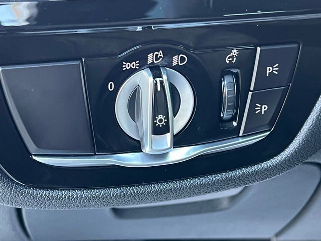 2019 BMW 5 Series 530e xDrive iPerformance Plug-In Hybrid - 23065047 - 23