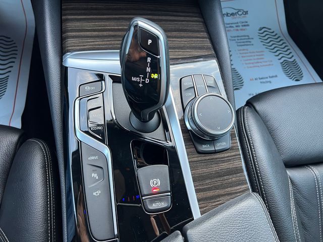 2019 BMW 5 Series 530e xDrive iPerformance Plug-In Hybrid - 23065047 - 29