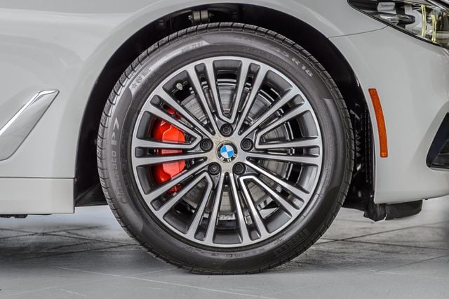 2019 BMW 5 Series 530i WHITE ON BLACK NAV BACKUP CAM BLUETOOTH MUST SEE - 23047629 - 15