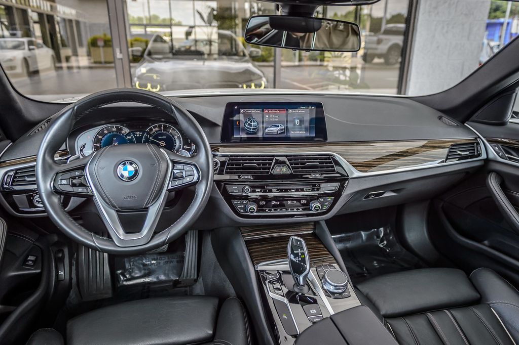 2019 BMW 5 Series 530i WHITE ON BLACK NAV BACKUP CAM BLUETOOTH MUST SEE - 23047629 - 24