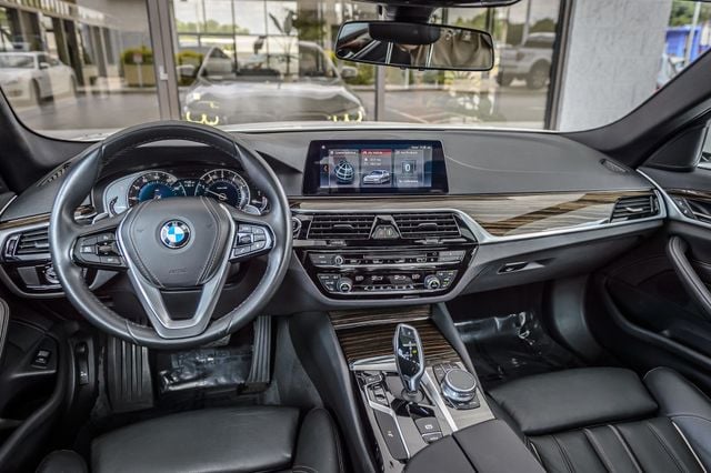 2019 BMW 5 Series 530i WHITE ON BLACK NAV BACKUP CAM BLUETOOTH MUST SEE - 23047629 - 24