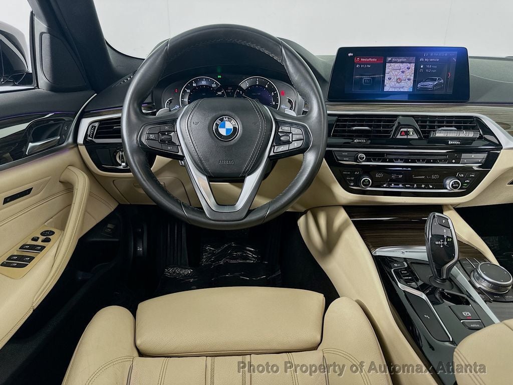 2019 BMW 5 series 530i xDrive - 22511070 - 26