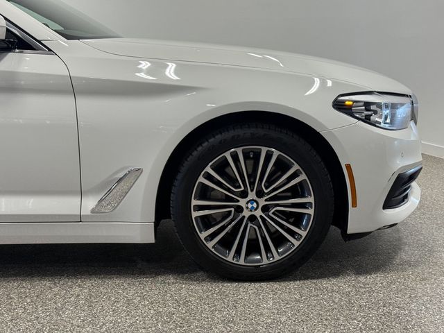 2019 BMW 5 Series 530i xDrive - 23053045 - 37