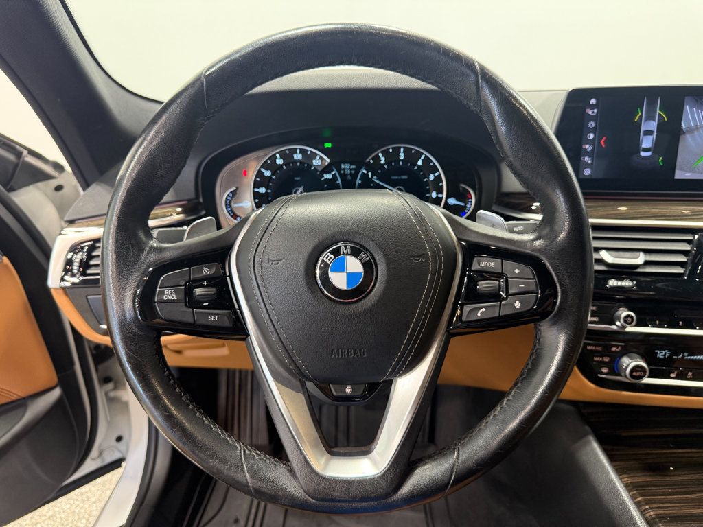 2019 BMW 5 Series 530i xDrive - 23053045 - 43