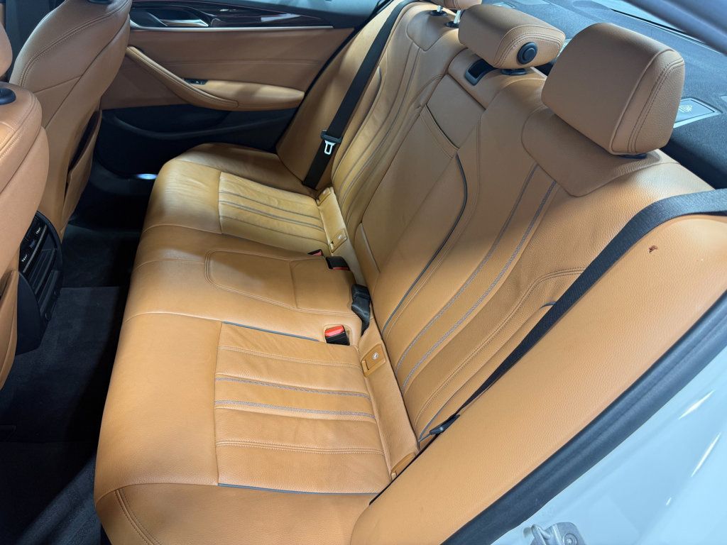2019 BMW 5 Series 530i xDrive - 23053045 - 52